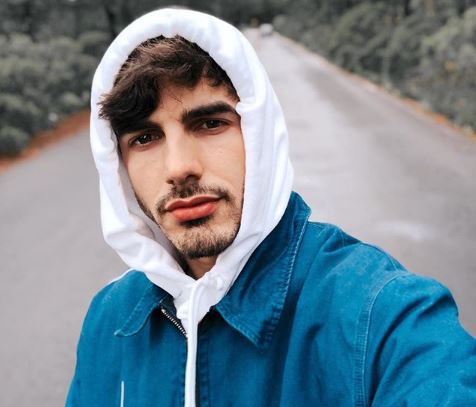 Anorexia, sexualidad oculta y ataques de pánico: El calvario de otro actor  de “Patito feo”