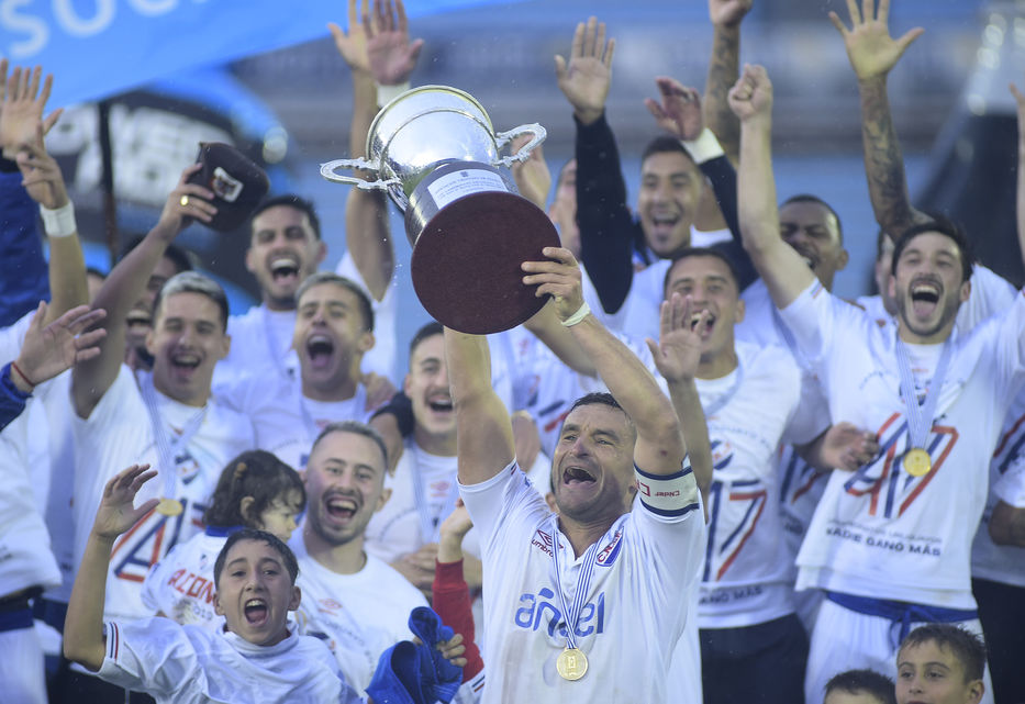 El Uruguayo en tres colores