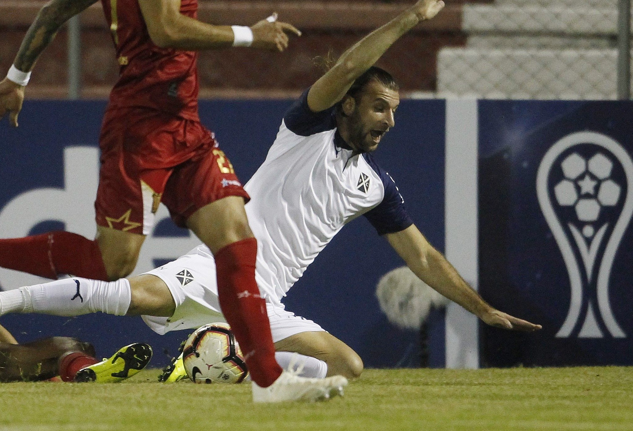 Argentina: El lateral uruguayo Gastón Silva demandó a Independiente 