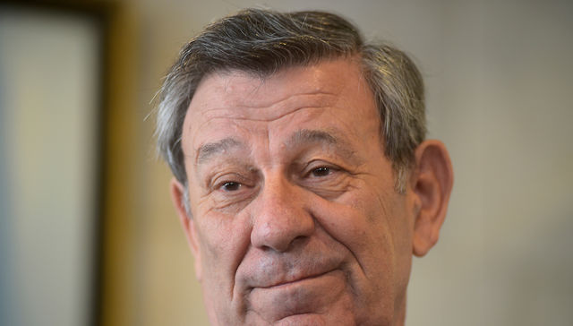 A la izquierda del asunto