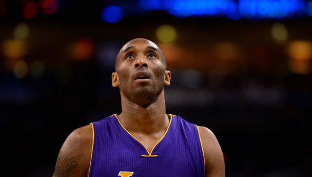 Lo extrañan en silencio