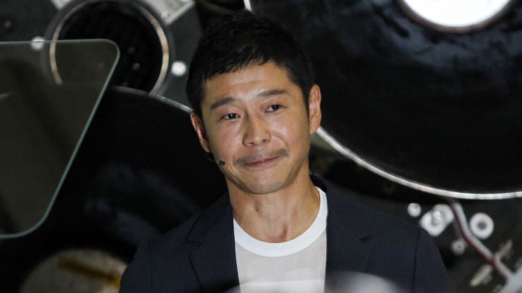 Millonario japonés busca novia para ir a la Luna Millonario japonés busca novia para ir a la Luna