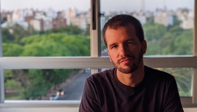 Mateo solo bien se lame