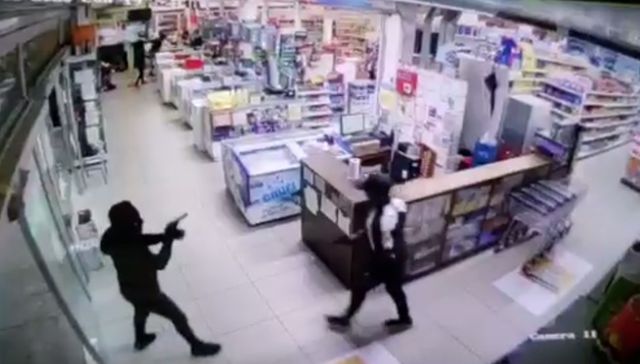 Como si tuviéramos poco