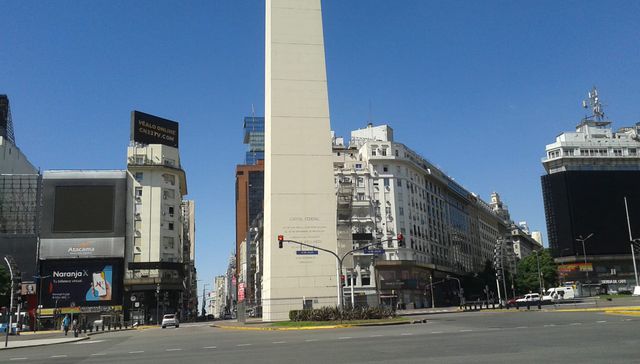 Como esperando abril