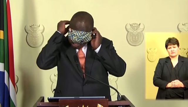 Que alguien lo ayude