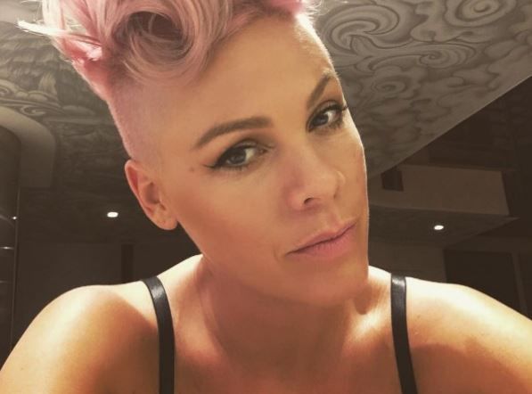 Con el diario del lunes