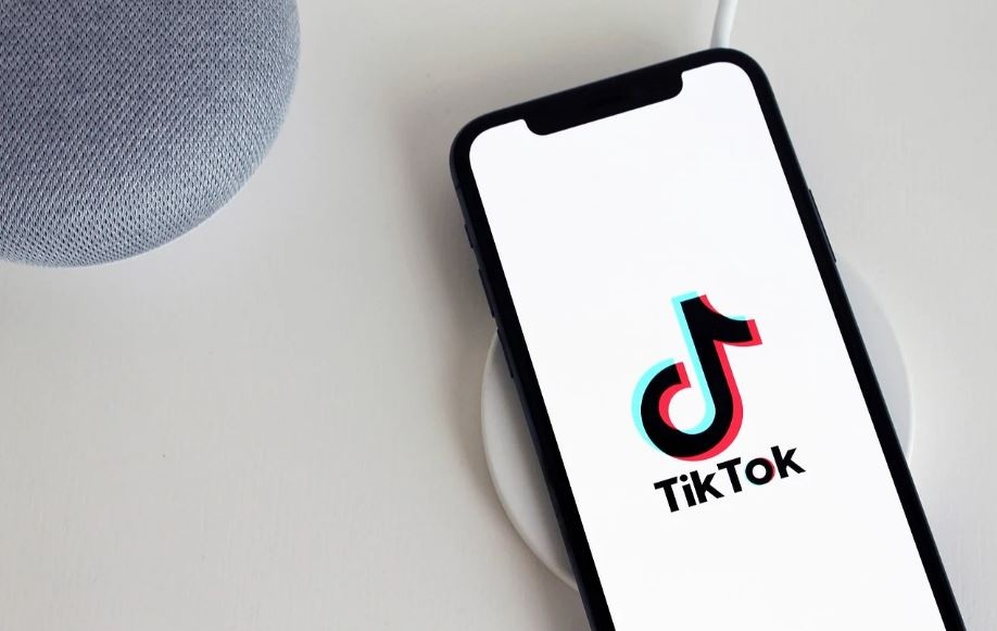 Nueva York acusa a TikTok de hacer pruebas secretas con menores