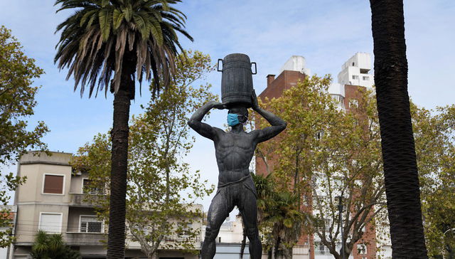 Resiste ahora y siempre al invasor