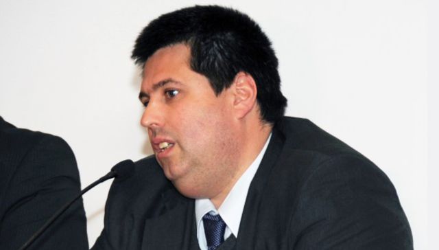 El balde y la cadena