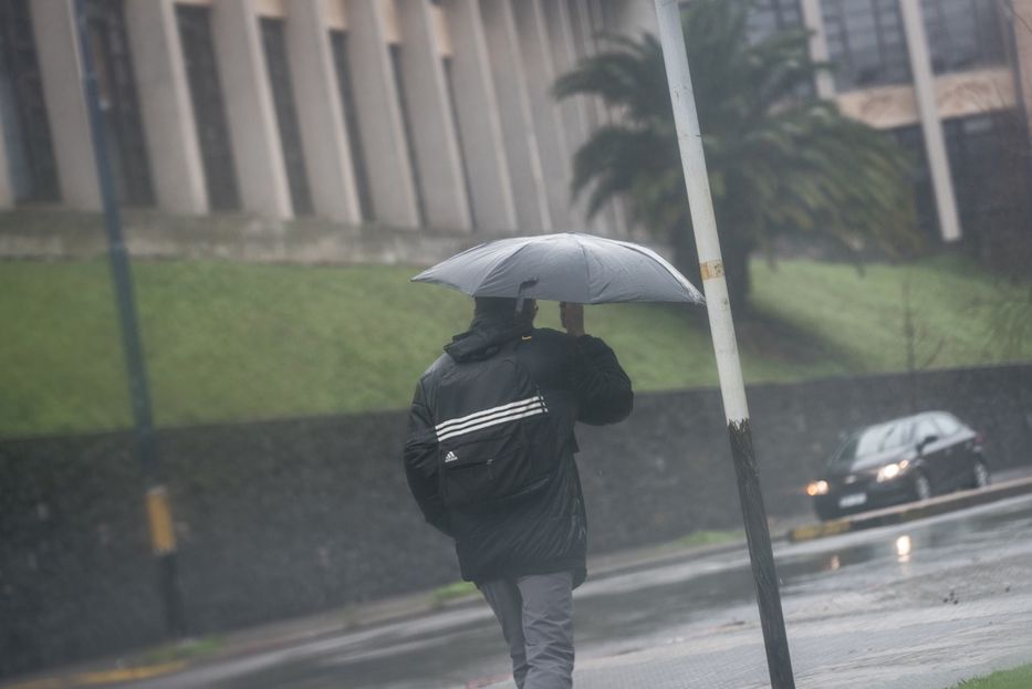 El peor Niño: Bidegain advierte inundaciones en el norte y más días de lluvia en el sur