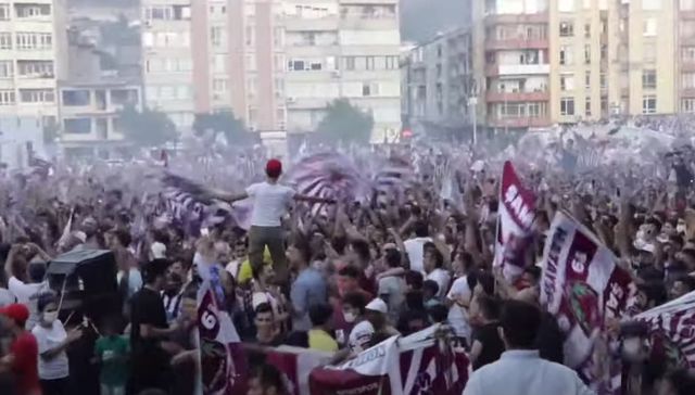 Corona que se festeja