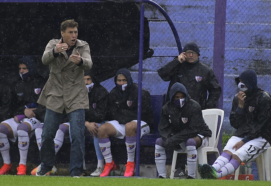 Los cuatro jugadores que pidió Juan Ramón Carrasco para que Bielsa cite a la selección