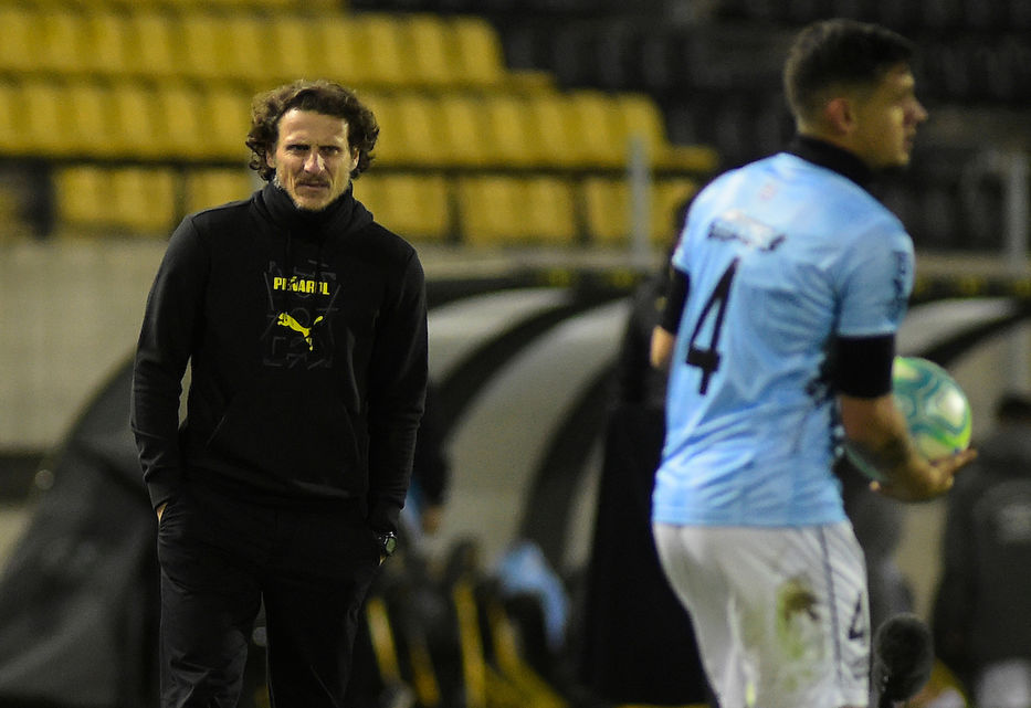 Otro celeste que cuesta