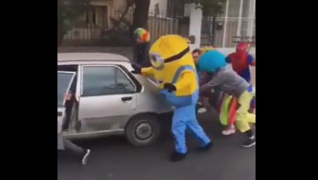 Una ayudita de mis amigos