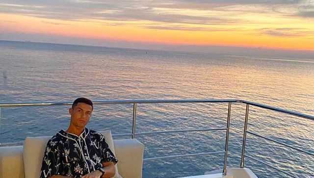 Cristiano Ronaldo: el pijama de Louis Vuitton que viste el luso cuesta casi  dos mil euros y se volvió viral en redes sociales, NCZD, DEPORTE-TOTAL