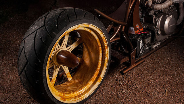 Motoqueando