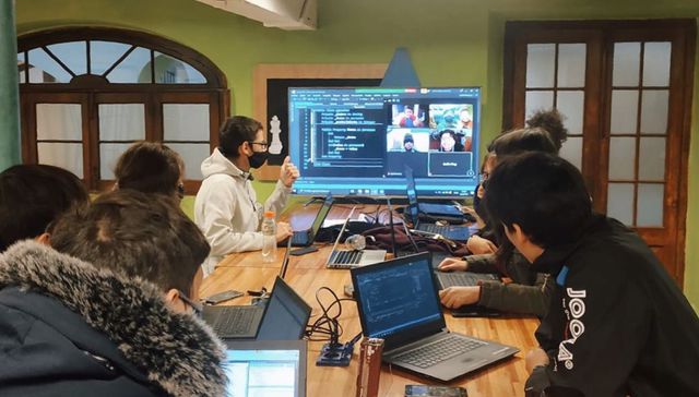 Al servicio de todos