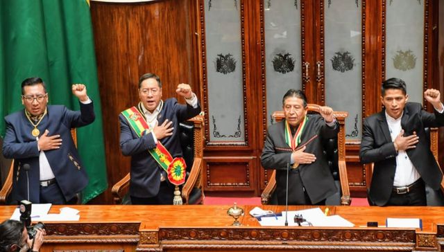 Señalero a la izquierda