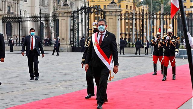 Desde lejos, por el covid