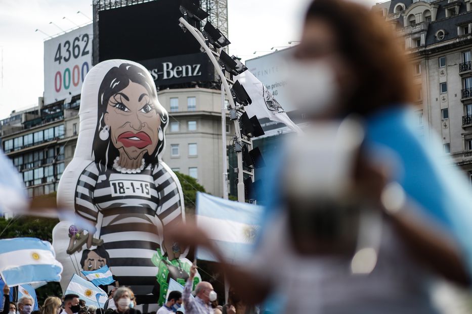 Nunca no están marchando