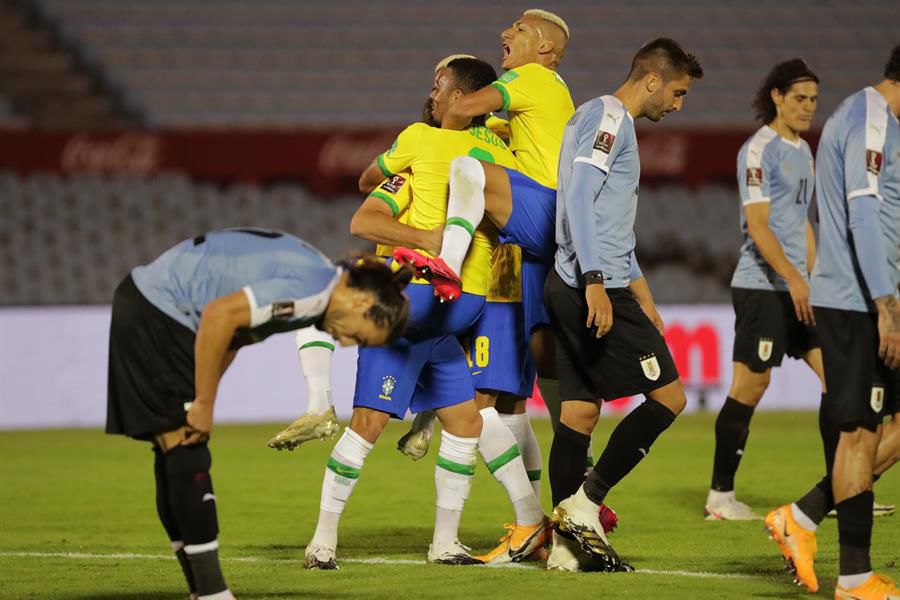 URUGUAY vs. BRASIL [2-0], RESUMEN, ELIMINATORIAS SUDAMERICANAS