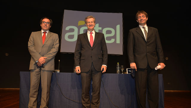 El economista Daniel Larrosa asumió como director de Antel