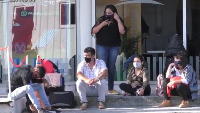 Anclado en tierra de nadie