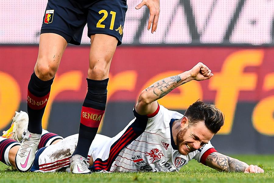 Lennart Czyborra (Genoa) , Gabriele Zappa (Cagliari) during Genoa