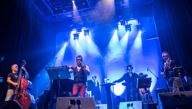 En la orilla milonguera