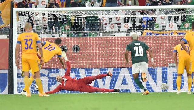 Ruge y hace historia