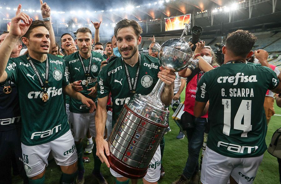 El increíble número de Matías Viña en la Copa Libertadores que ganó el  Palmeiras