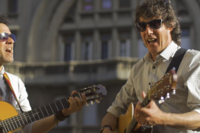 Paulinho Moska estrena su serie documental “Tu casa es mi casa”