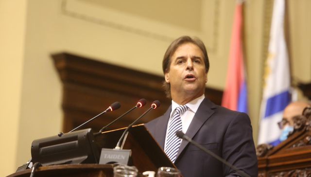 Vení, subite a mi avión