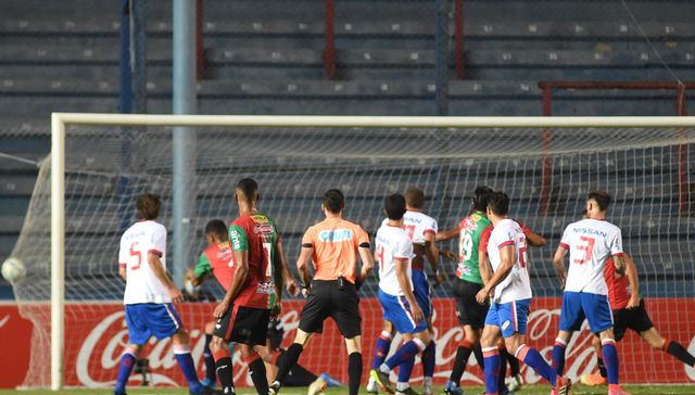 Con la soga al cuello