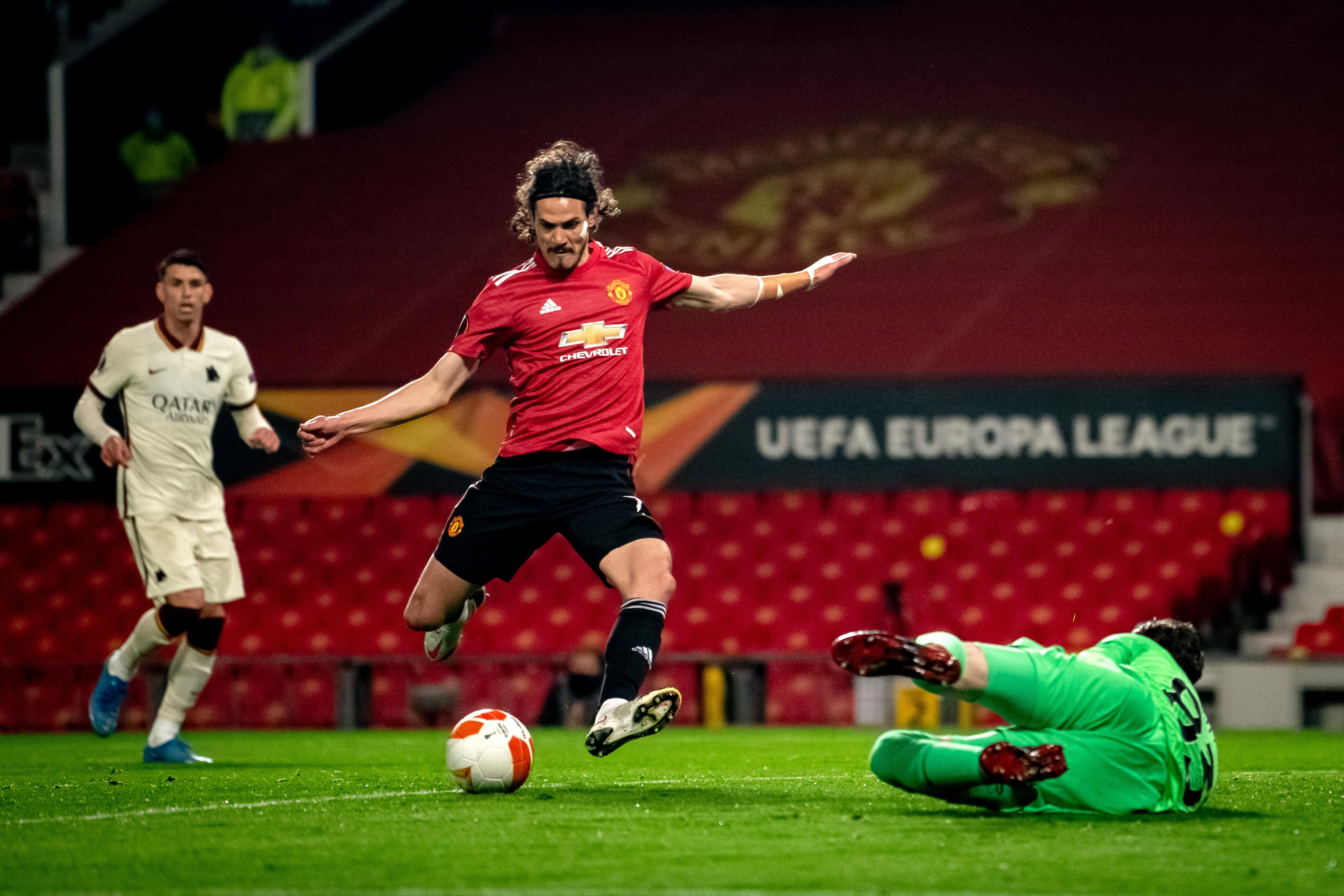 Манчестер юнайтед матчи. Манчестер Юнайтед Рома. Cavani Manchester United ROMA. Эдинсон Кавани МЮ. Манчестер Юнайтед Рома 6 2.