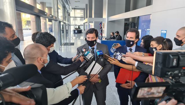 Las cartas sobre la mesa