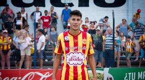 Un defensa de Defensa