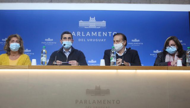 Lo jurídico y lo político