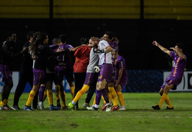 Facundo Silva, el arquero que le anotó a Peñarol y jugó en un país con pasado soviético
