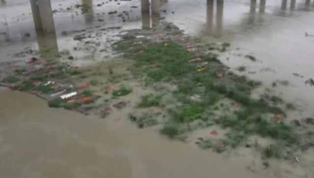 Las aguas bajan turbias