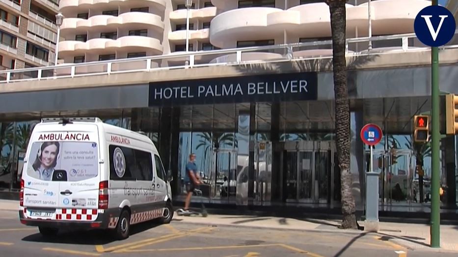 Viaje estudiantil a Mallorca terminó con miles de jóvenes en cuarentena