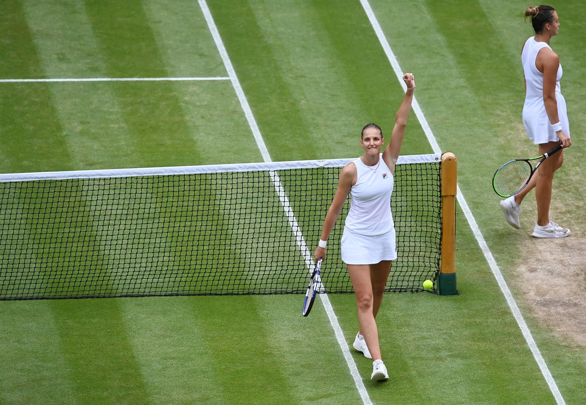 Tenis Ashleigh Barty y Karolina Pliskova clasificaron a la final