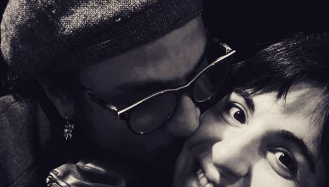 Entre navajas y secretos