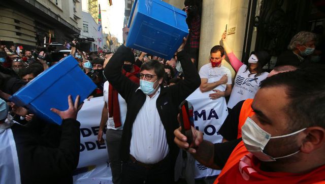 La democracia va caminando