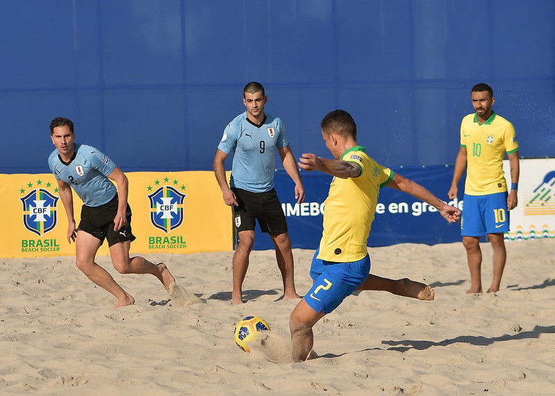 Fútbol playa: Uruguay cayó 3-1 ante Brasil en la final de las