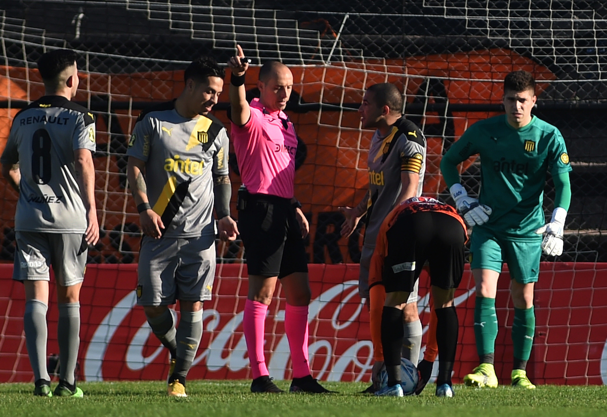 Dejaron a Christian Ferreyra afuera de las finales del Uruguayo - EL PAÍS  Uruguay