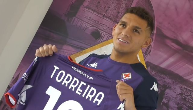De rojo a violeta