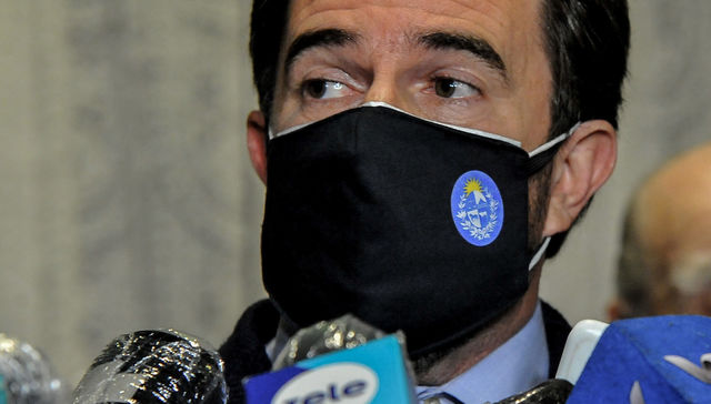 De vuelta en su banca