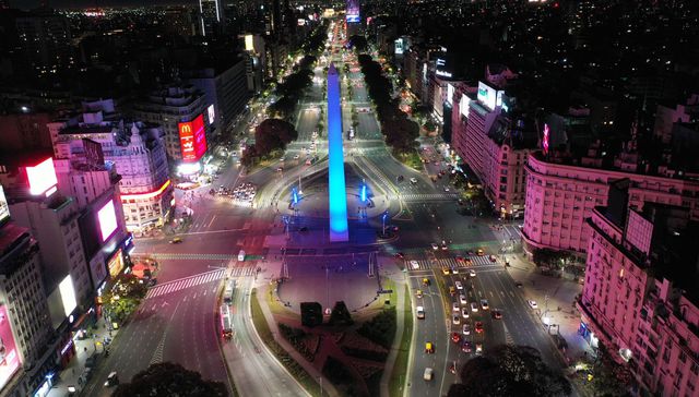 Suena Cruzando el Charco